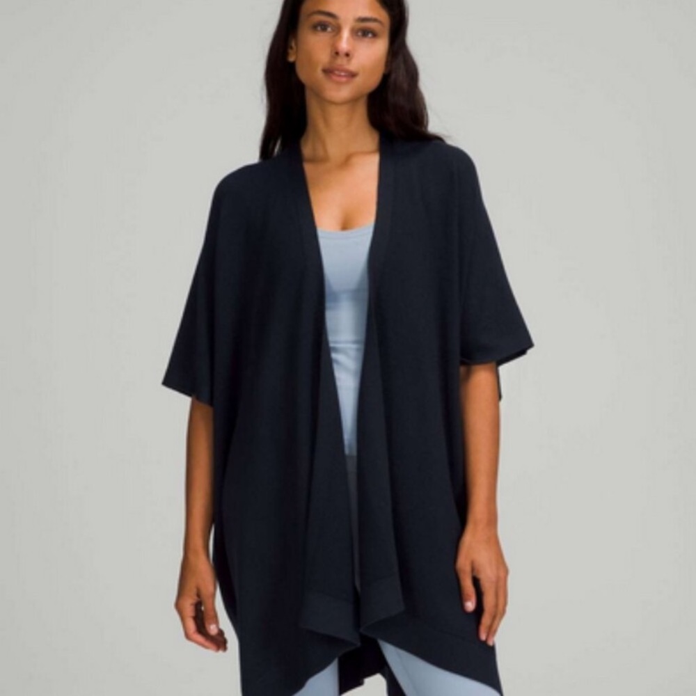 Lululemon Merino Wool Short Sleeve Wrap True Navy Size M/L